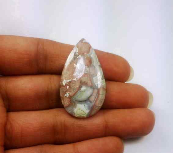 19.57 Carats Laguna Lace 35.93 X 19.81 X 6.23 mm
