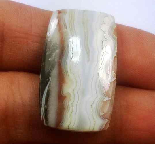 17.32 Carats Laguna Lace 26.38 X 16.07 X 4.22 mm