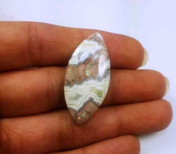 17.78 Carats Laguna Lace 36.62 X 15.90 X 4.46 mm