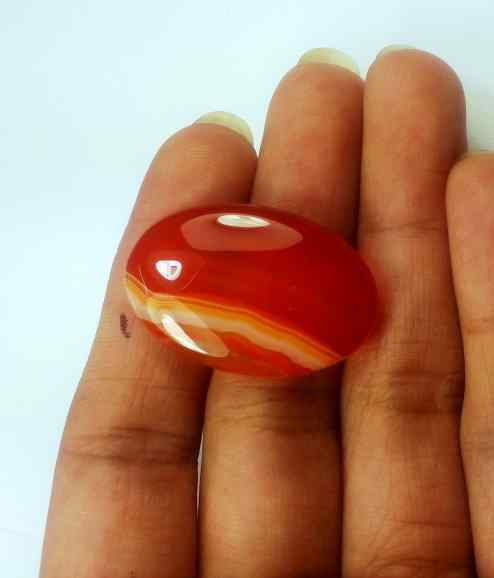 24.32 Carats Banded Agate 30.31 X 19.99 X 4.99 mm