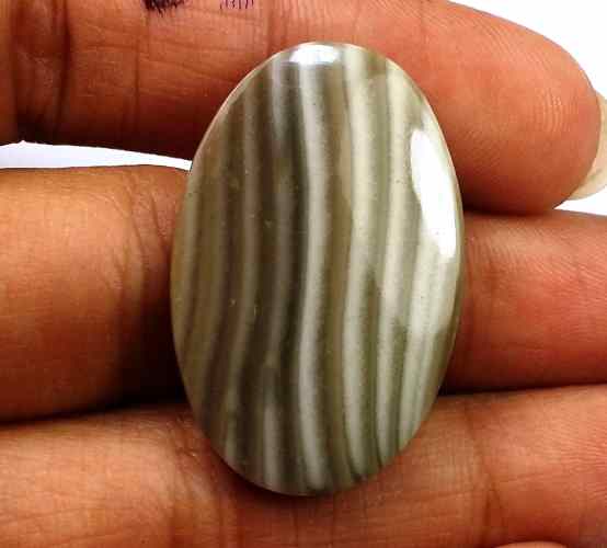 19.03 Carats Striped Flint 30.25 X 19.51 X 3.69 mm