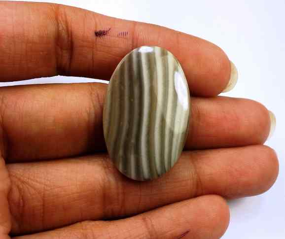 19.03 Carats Striped Flint 30.25 X 19.51 X 3.69 mm