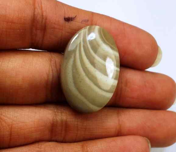 20.42 Carats Striped Flint 27.14 X 18.14 X 4.99 mm