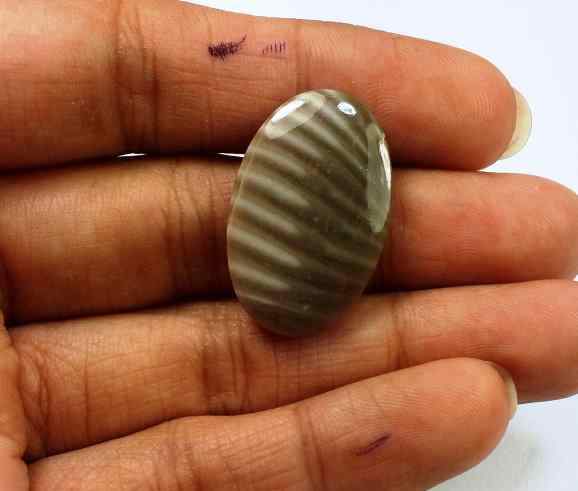 13.8 Carats Striped Flint 25.92 X 16.78 X 3.74 mm