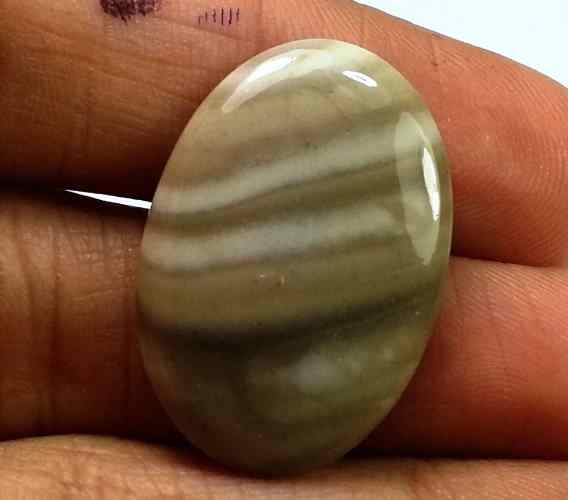 16.72 Carats Striped Flint 25.78 X 17.68 X 4.52 mm