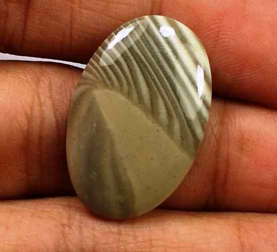 10.87 Carats Striped Flint 24.11 X 15.82 X 3.69 mm
