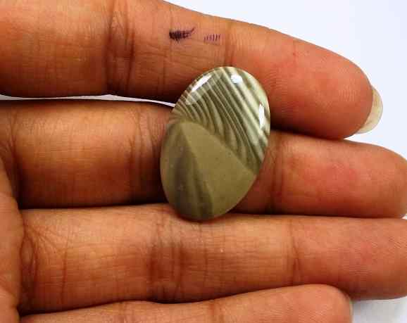 10.87 Carats Striped Flint 24.11 X 15.82 X 3.69 mm