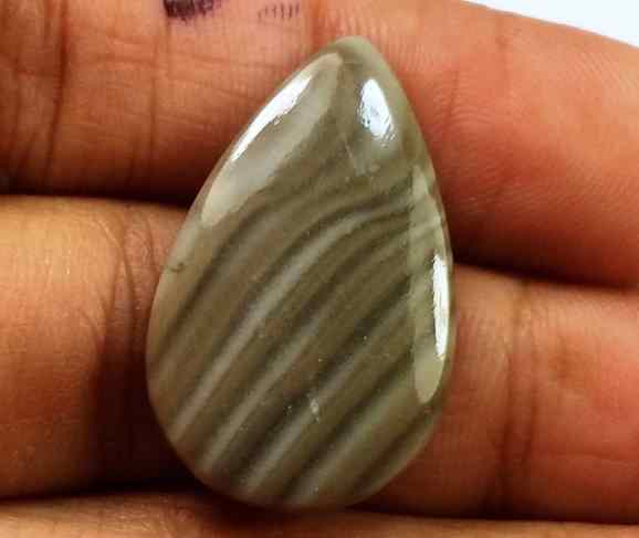 12.72 Carats Striped Flint 25.81 X 16.29 X 3.82 mm