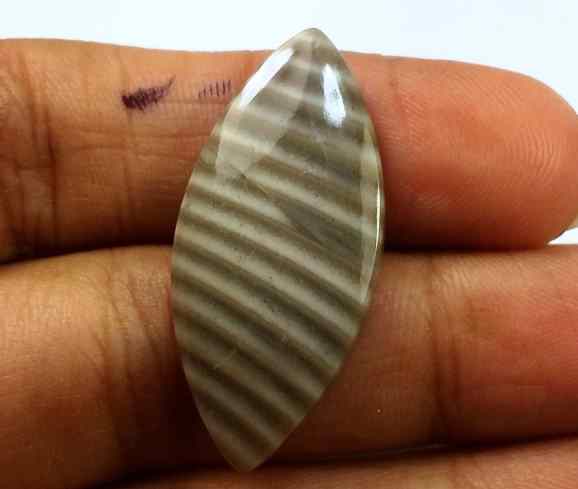 12.77 Carats Striped Flint 30.96 X 14.26 X 3.80 mm