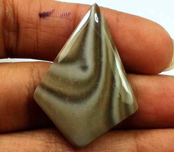 17.93 Carats Striped Flint 34.01 X 23.76 X 3.87 mm