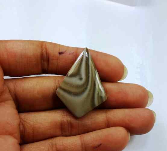 17.93 Carats Striped Flint 34.01 X 23.76 X 3.87 mm