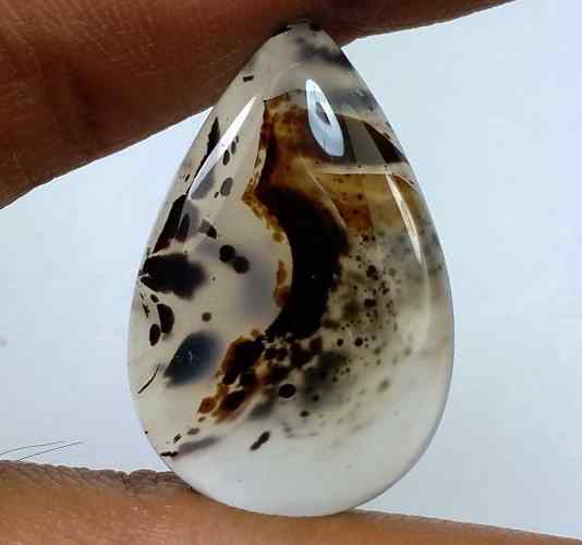 22.08 Carats Montana Agate 29.36 X 19.04 X 5.41 mm