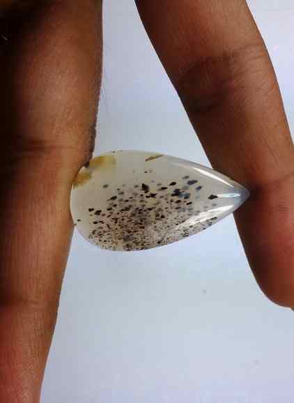 15.20 Carats Montana Agate 31.04 X 17.25 X 3.85 mm