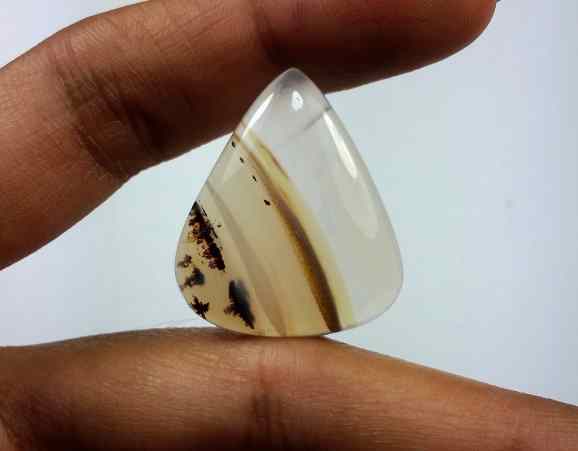 26.32 Carats Montana Agate 28.01 X 23.68 X 5.84 mm