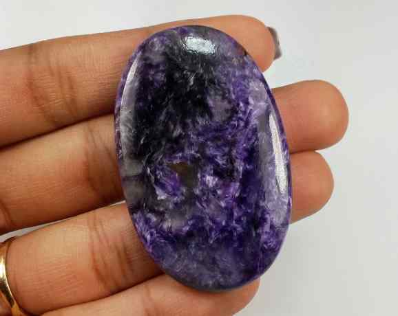81.59 Carats Purpolite 47.60 X 30.20 X 5.89 mm