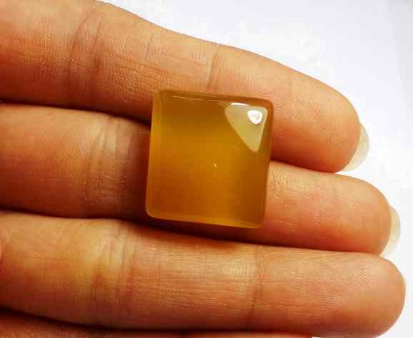 18.71 Carats Chalcedony 18.26 X 17.03 X 5.97 mm