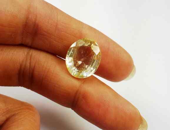 9.95 Carats Yellow Topaz 13.66 X 11.30 X 7.88 mm