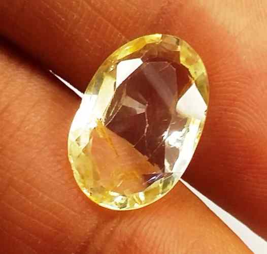4.91 Carats Yellow Topaz 14.02 X 9.17 X 4.44 mm