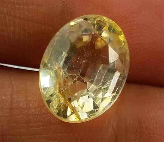 7.67 Carats Yellow Topaz 12.61 X 9.88 X 8.05 mm
