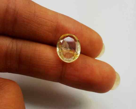 4.33 Carats Yellow Topaz 12.03 X 9.47 X 4.07 mm