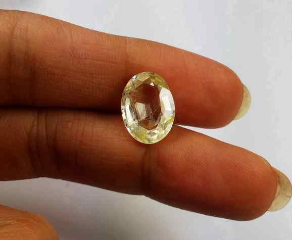 5.46 Carats Yellow Topaz 12.79 X 9.47 X 5.43 mm