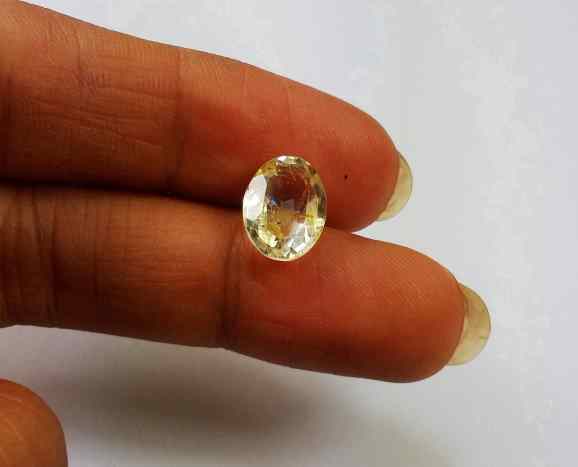 3.27 Carats Yellow Topaz 10.58 X 7.88 X 4.92 mm