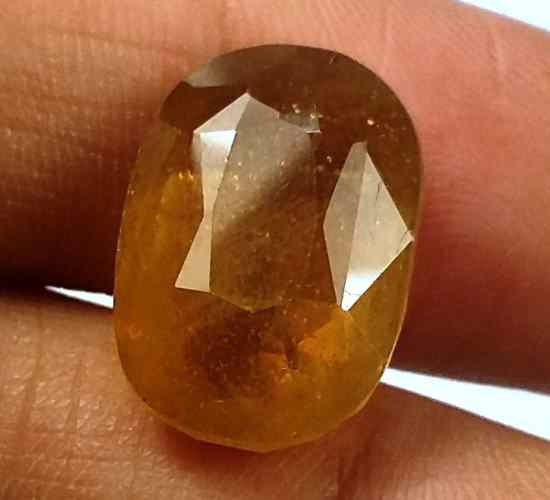 15.37 Carats African Padparadscha Sapphire 15.53 X 10.89 X 8.10 mm