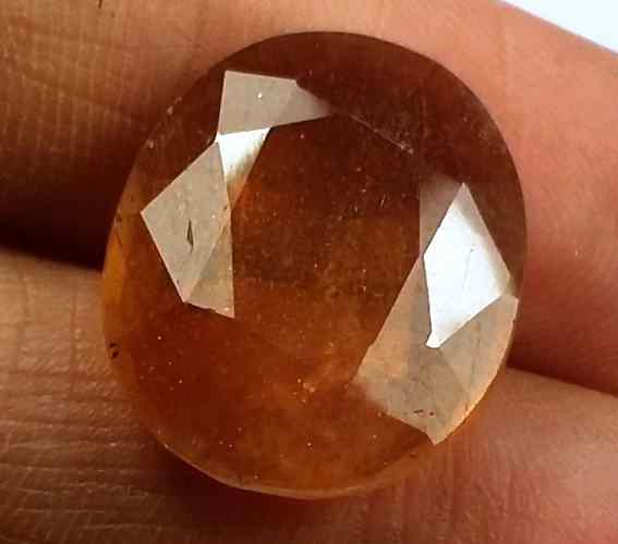 15.24 Carats African Padparadscha Sapphire 17.25 X 14.17 X 5.54 mm