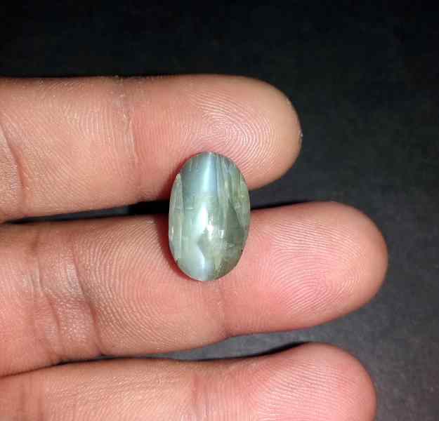 14.53 Carats Chrysoberyl Cat's Eye 16.20 x 10.17 x 8.50 mm