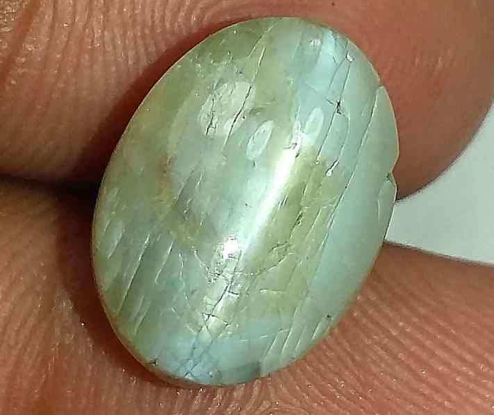 10.67 Carats Chrysoberyl Cat's Eye 13.02 x 9.55 x 8.10 mm