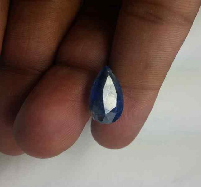 11.17 Carats Kyanite 16.18 x 9.85 x 8.04 mm