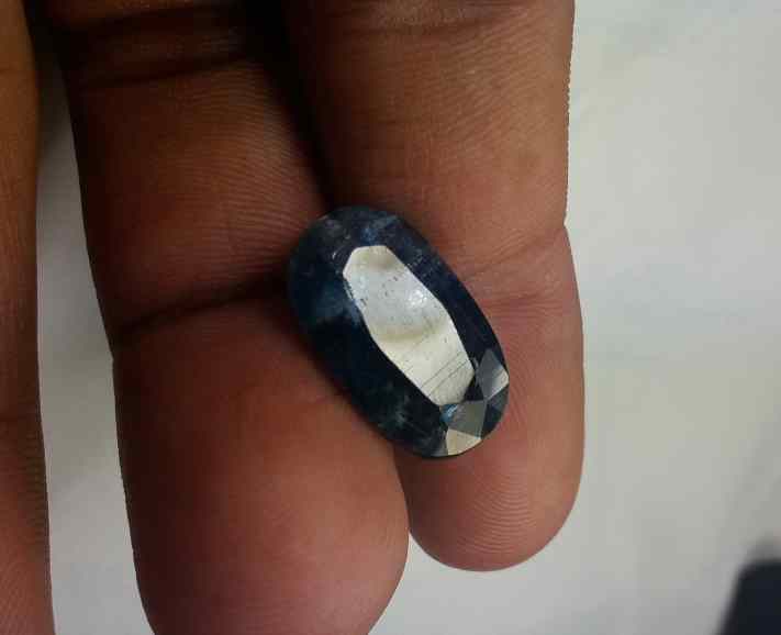 12.85 Carats Kyanite 18.71 x 11.73 x 6.22 mm