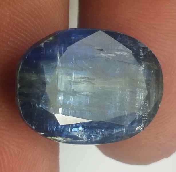 15.63 Carats Kyanite 18.52 x 13.61 x 6.73 mm
