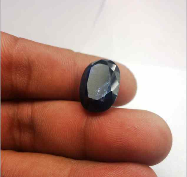 15.59 Carats Kyanite 18.47 x 12.55 x 7.15 mm