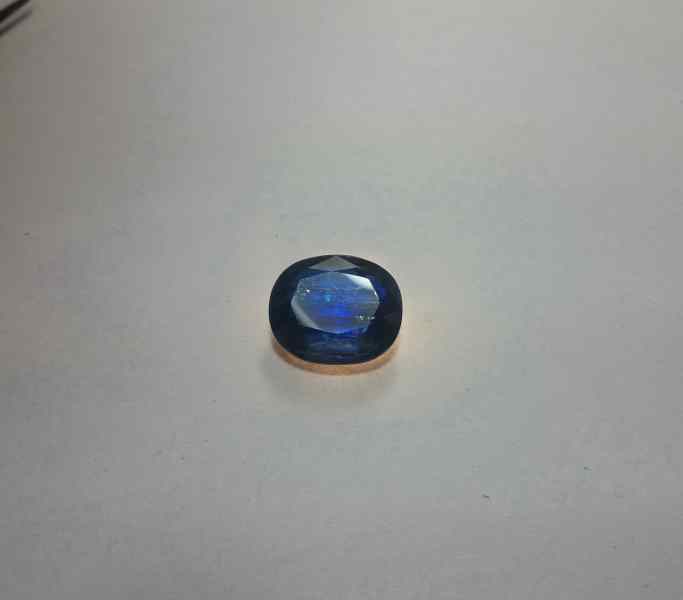 14.18 Carats Kyanite 17.61 x 14.73 x 5.60 mm
