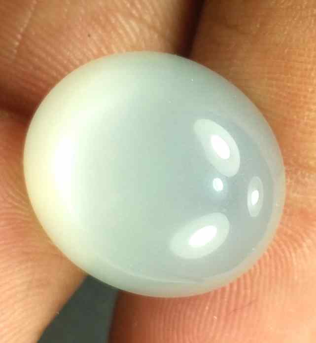 16.72 Carats Ceylon Moonstone 18.30 x 16.25 x 7.81 mm