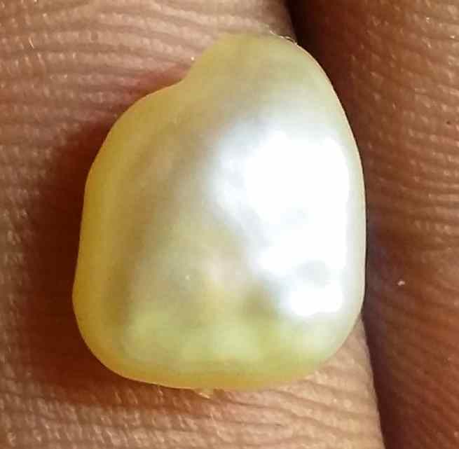 3.79 Carats Venezuela Pearl 10.20 x 8.45 x 7.05 mm