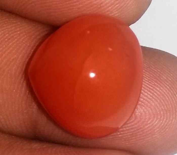 17 Carats Carnelian 15.65 x 17.15 x 9.47 mm