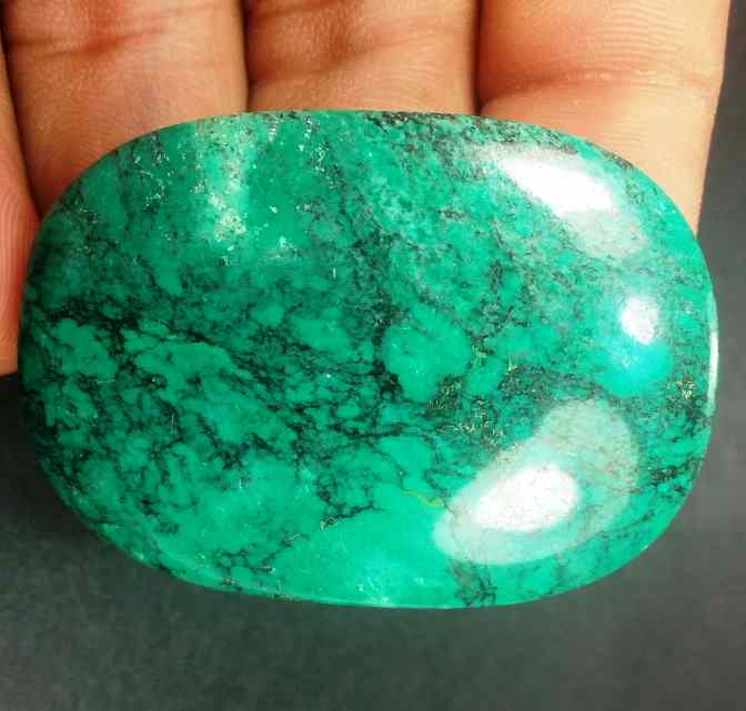 117.2 Carats Turquoise 50.10 x 35.01 x 9.16 mm