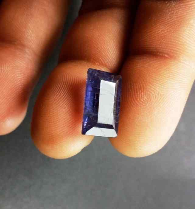 5.64 Carats Iolite 14.58 x 8.52 x 5.54 mm