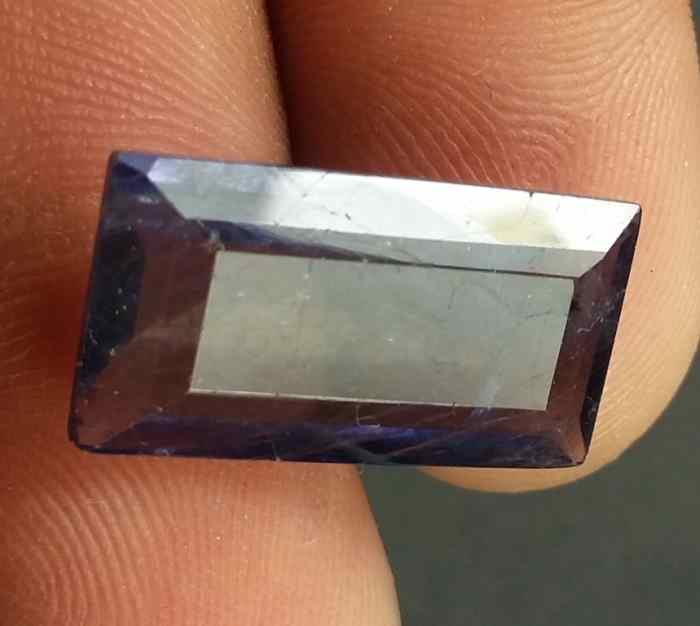 8.97 Carats Iolite 19.50 x 10.55 x 5.30 mm