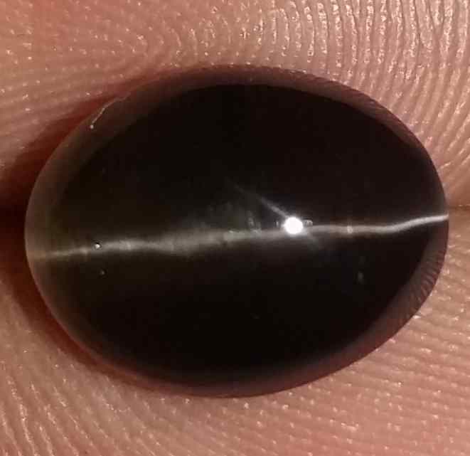 4.96 Carats Sillimanite Cat's Eye 10.85 x 8.53 x 6.02 mm