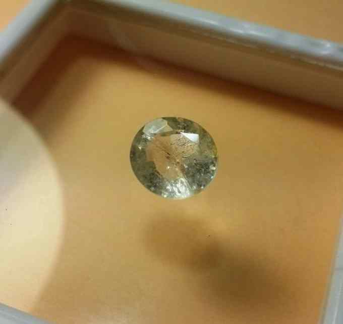 6.7 Carats Topaz 12.26 x 10.94 x 6.55 mm