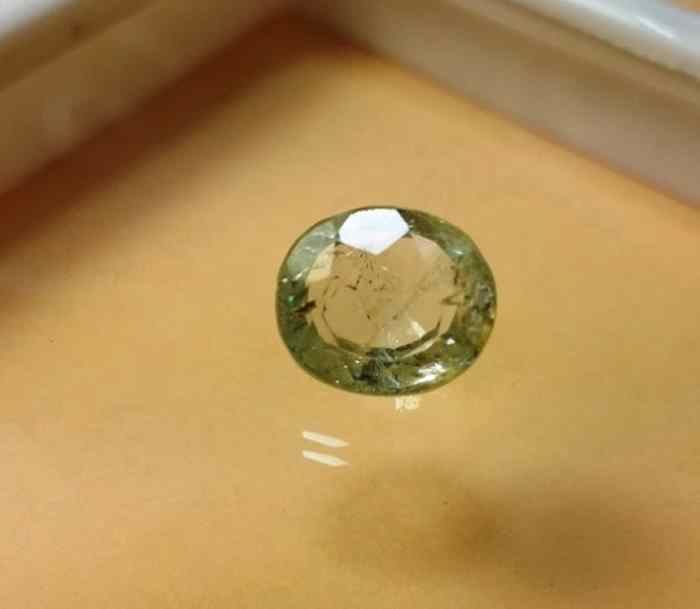 5.44 Carats Topaz 12.65 x 11.00 x 7.35 mm