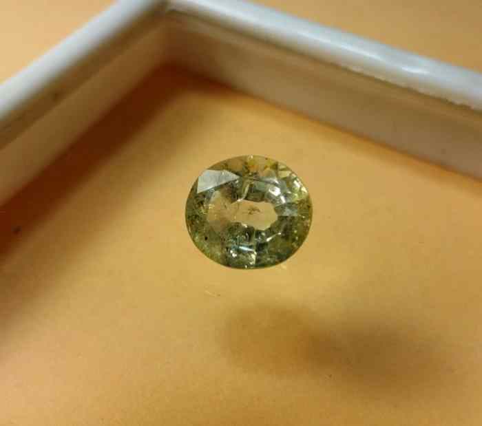 5.5 Carats Topaz 11.00 x 9.75 x 6.70 mm