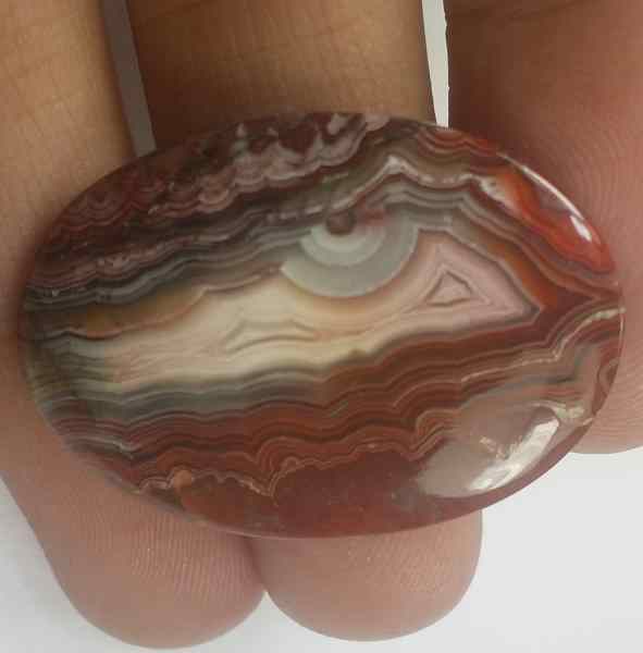 17.65 Carats Crazy Lace Agate 30.00 x 21.35 x 3.29 mm