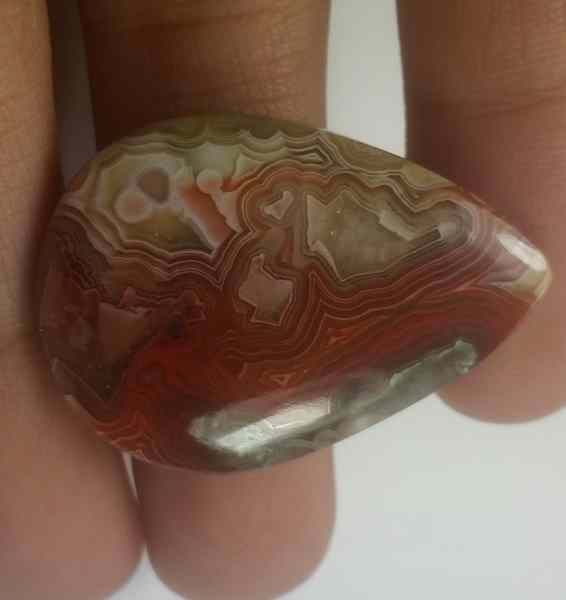 24.52 Carats Crazy Lace Agate 32.70 x 22.88 x 4.28 mm