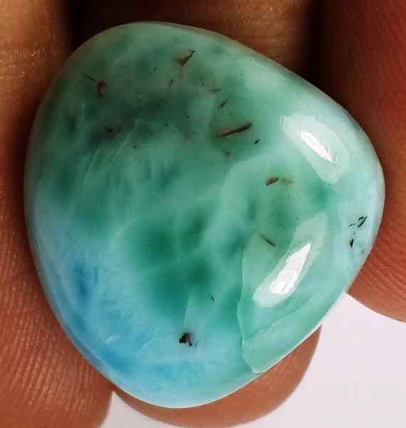 17.8 Carats Larimar 17.54 x 18.89 x 6.39 mm