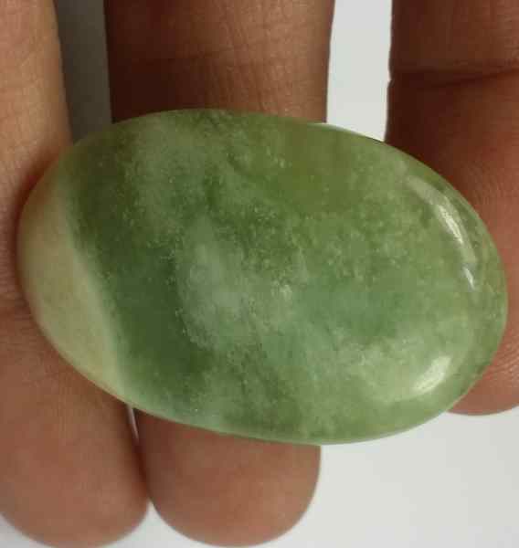 31.75 Carats Lizardite 32.42 x 21.66 x 5.64 mm