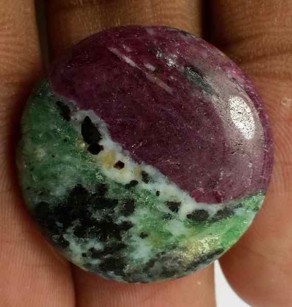 33.1 Carats Ruby Zoisite 24.06 x 23.99 x 5.38 mm